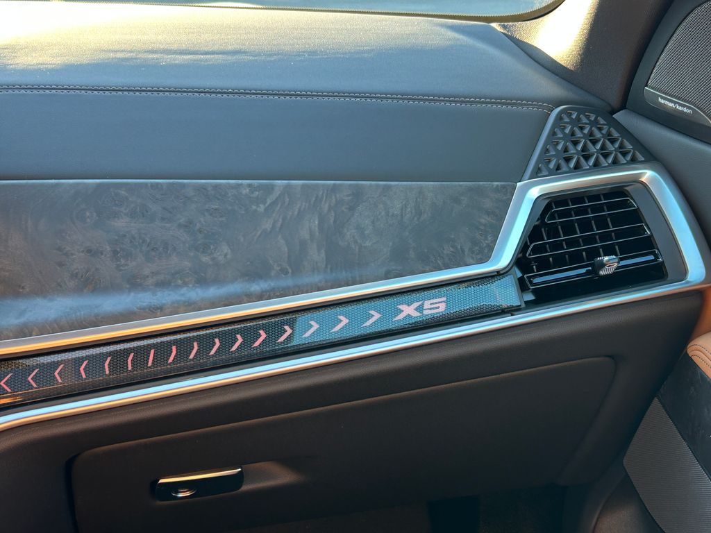 Thumbnail: 2026 BMW X5 - 26