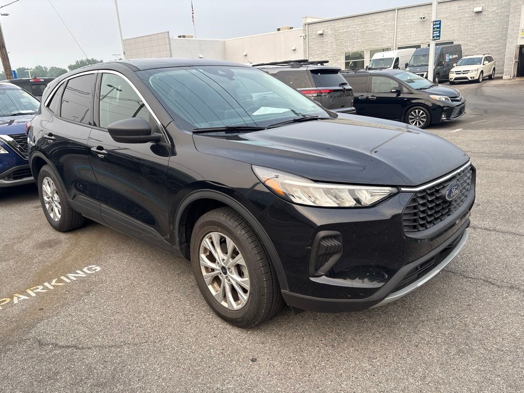2024 Ford Escape — photo 1
