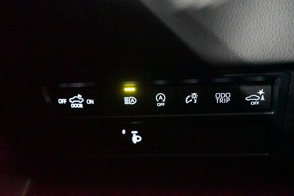 Thumbnail: 2026 Toyota Tundra - 25