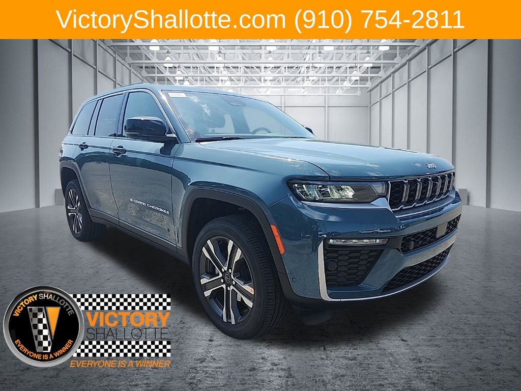 Gray (Steel Blue) 2027 Jeep Grand Cherokee SUV / Crossover Four-Wheel Drive 8-Speed Automatic