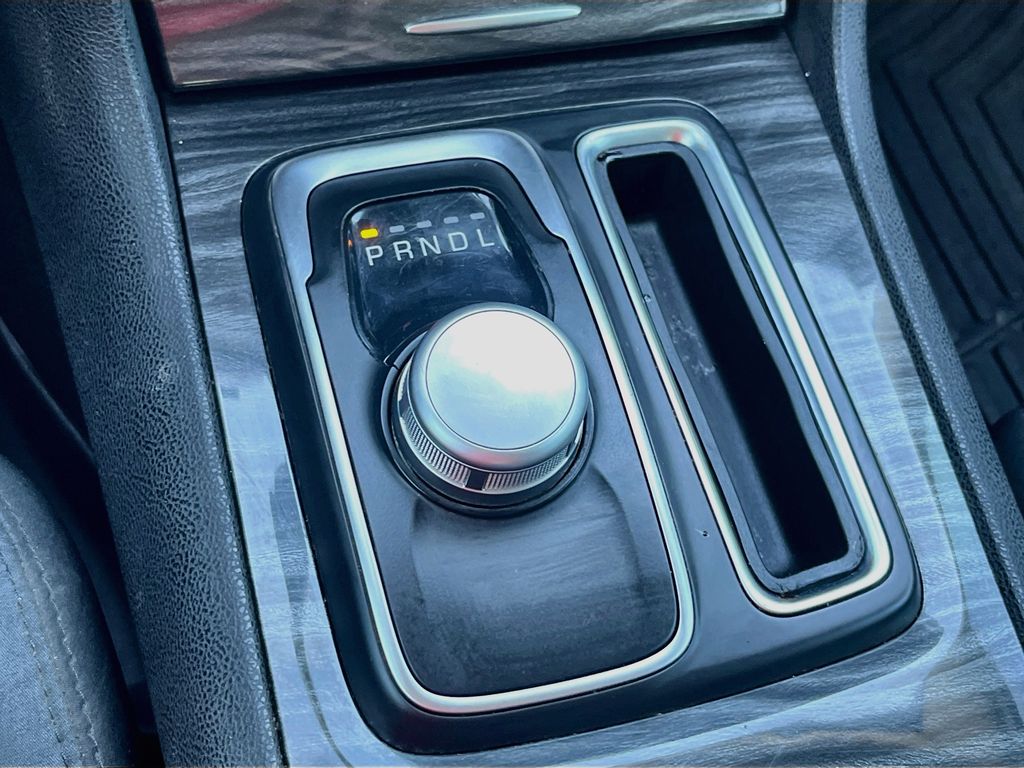 Used 2020 Black Chrysler Touring image 16