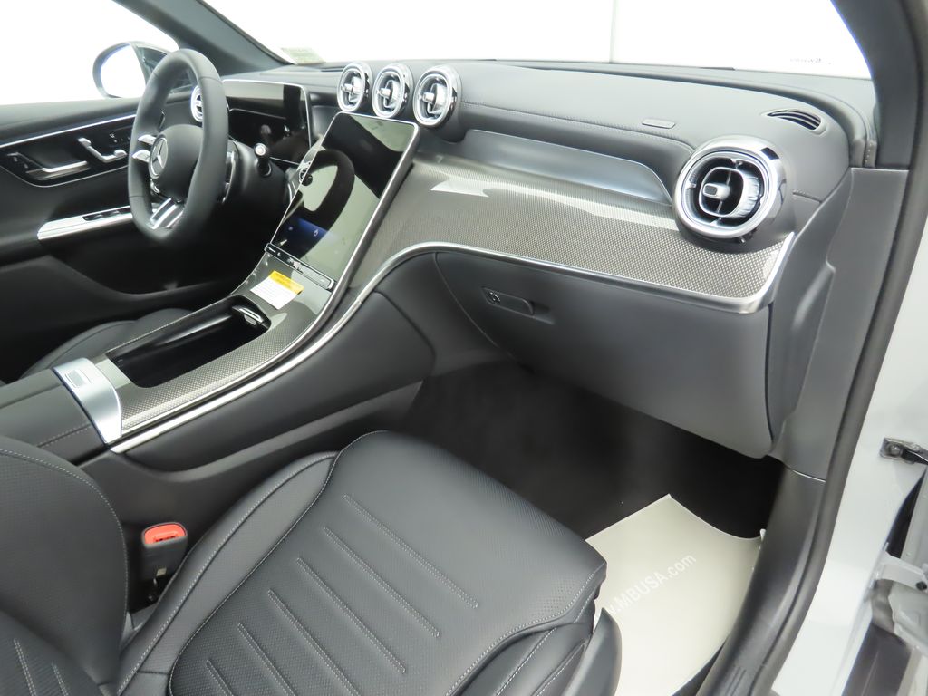 Thumbnail: 2026 Mercedes-Benz GLC - 18