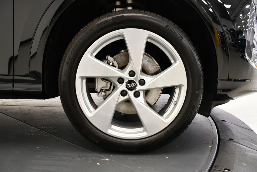2025 Audi Q5 Premium 16