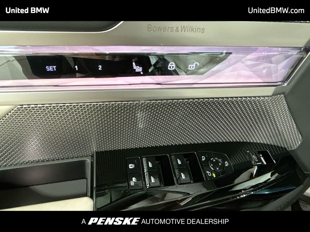 Thumbnail: 2025 BMW 7 Series - 11