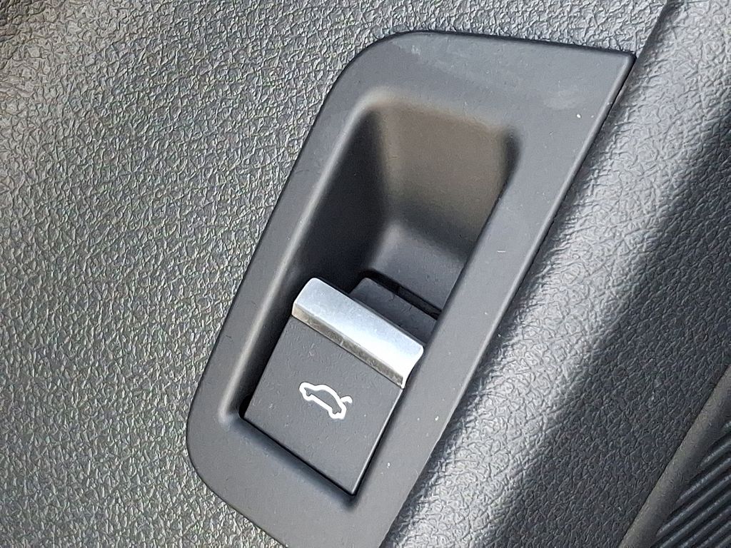Thumbnail: 2026 Audi Q7 - 27