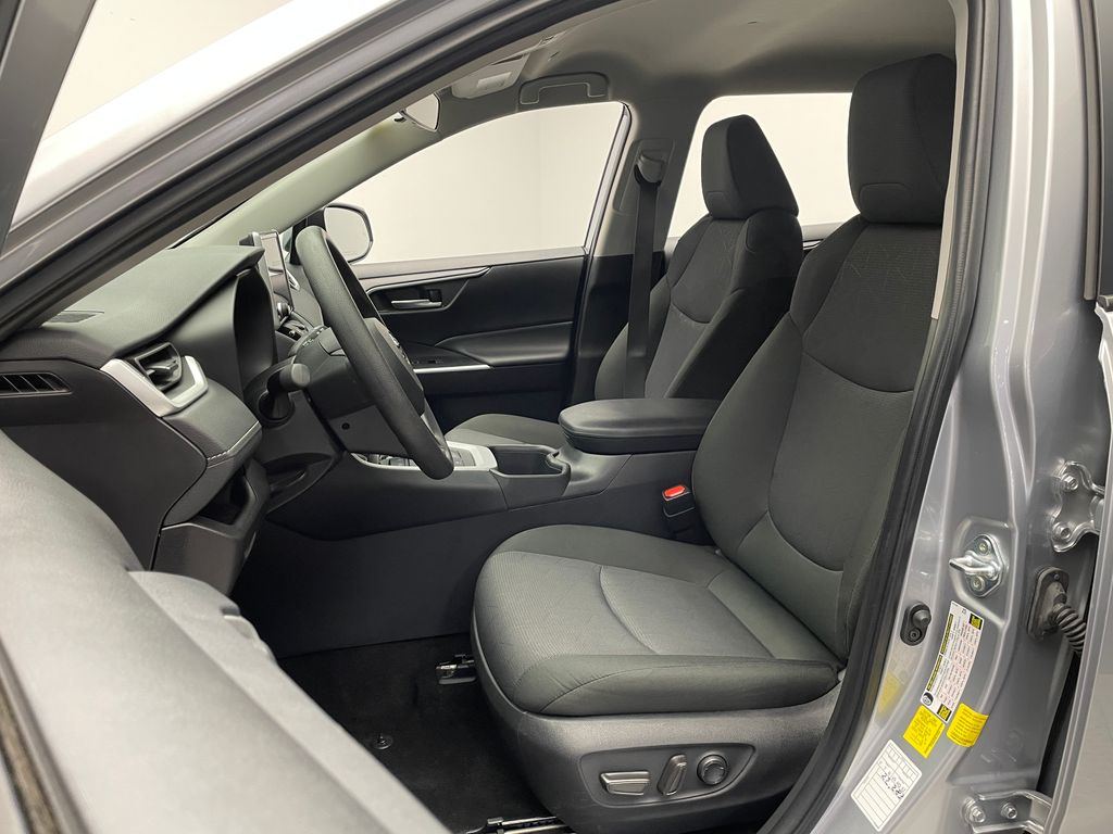 Thumbnail: 2025 Toyota RAV4 - 13