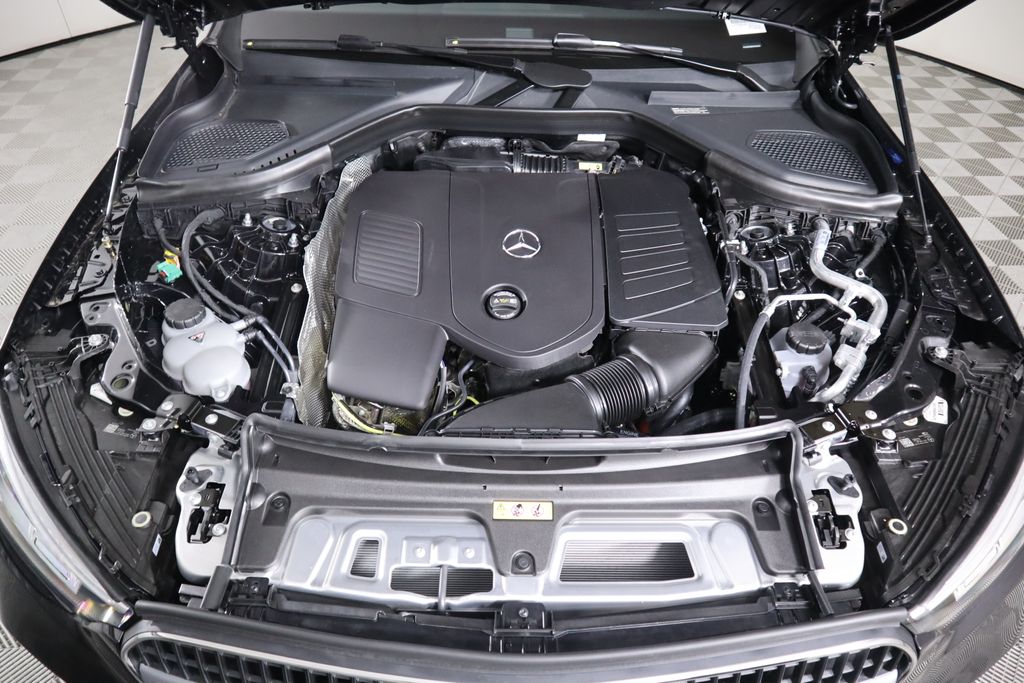 2025 Mercedes-Benz GLC 350 31