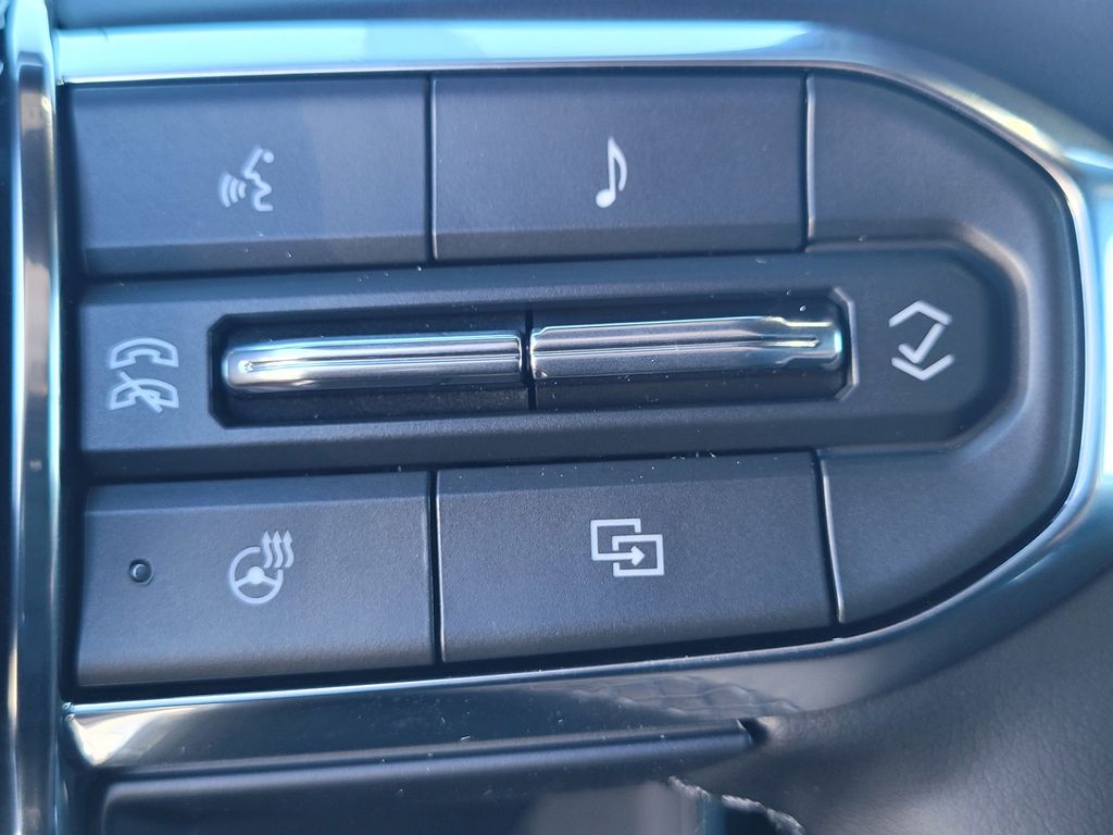 New 2026 Silver GMC Elevation image 19