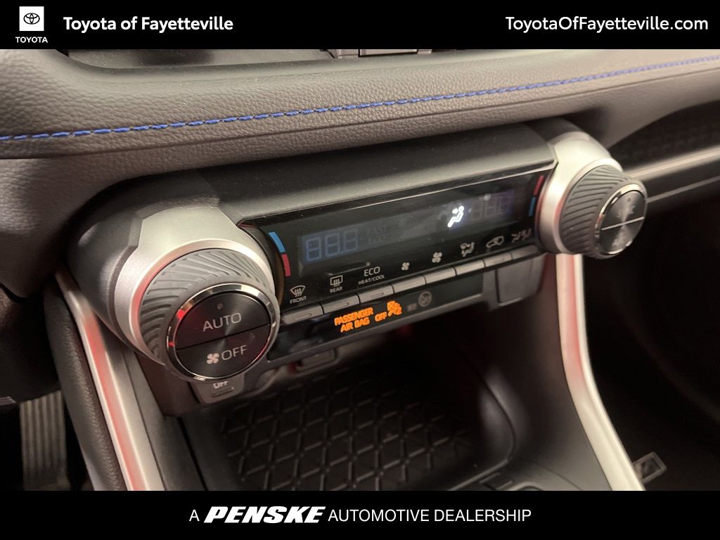 Thumbnail: 2022 Toyota RAV4 - 29