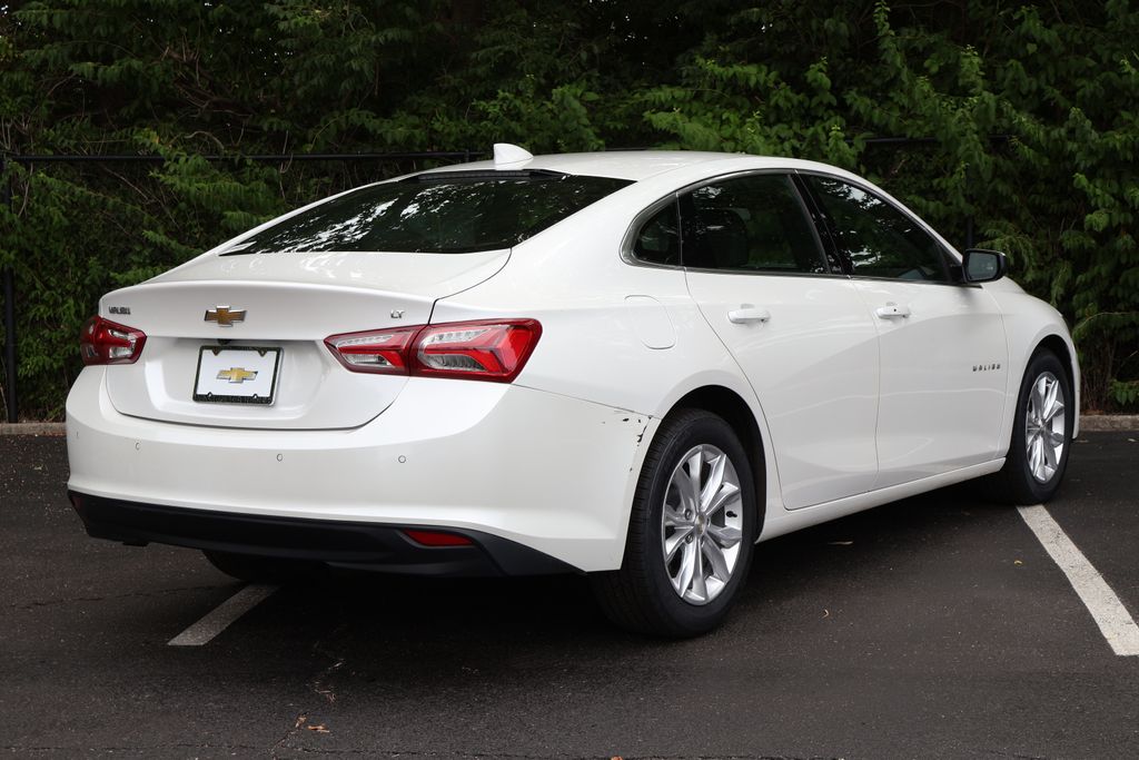 Thumbnail: 2019 Chevrolet Malibu - 10