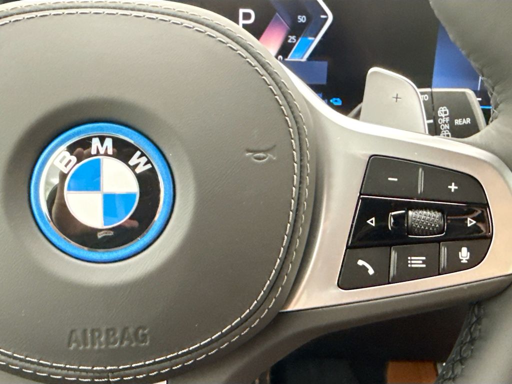 Thumbnail: 2026 BMW X5 - 12