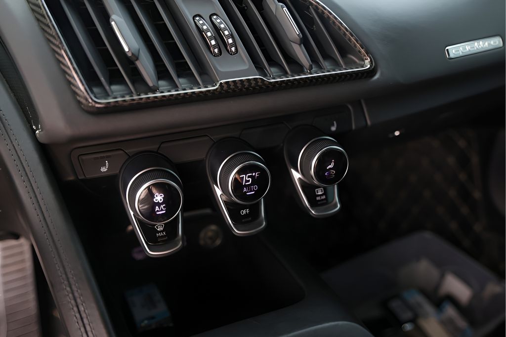 Used Car 2018 Audi R8  5.2 Plus For Sale Under $150,000 In Austin, Texas