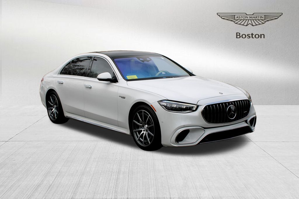 2024 Mercedes-Benz S-Class S 63 E-Performance's photo
