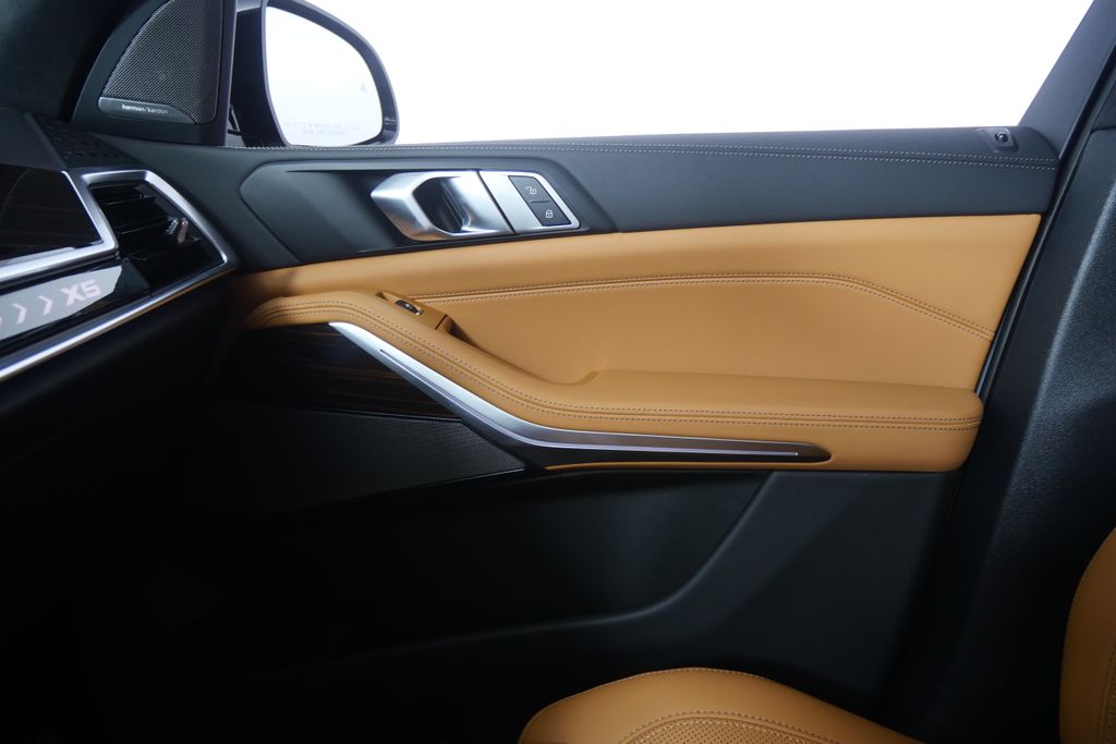 Thumbnail: 2026 BMW X5 - 24