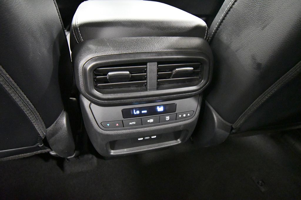 Used 2025 Honda Pilot SUV