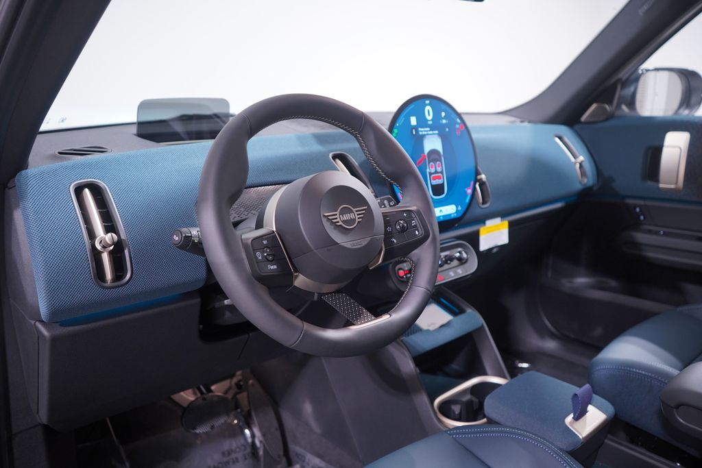 2025 MINI Cooper Countryman Signature 6