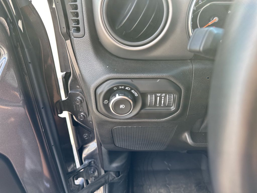 Used Car 2021 Jeep Wrangler  Unlimited Willys For Sale Under $35,000 In Austin, Texas