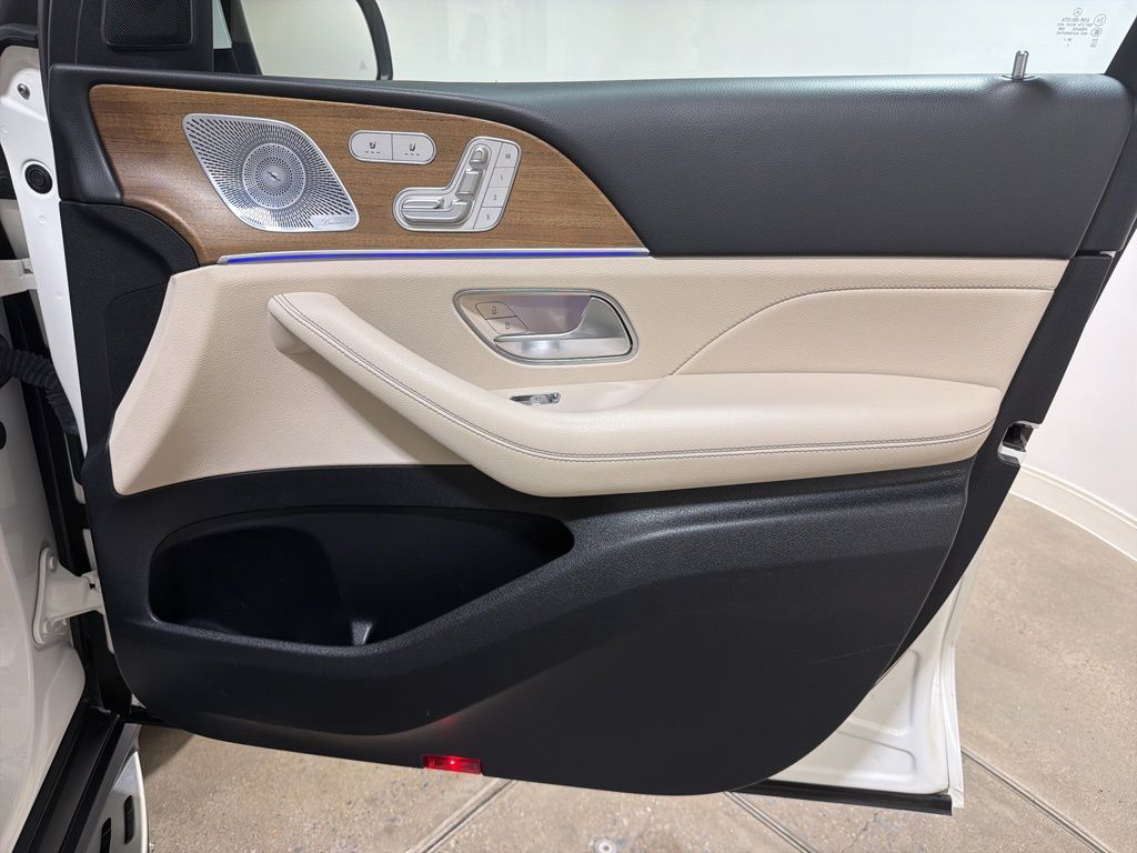 Used 2021 White Mercedes-Benz GLS 450 image 23