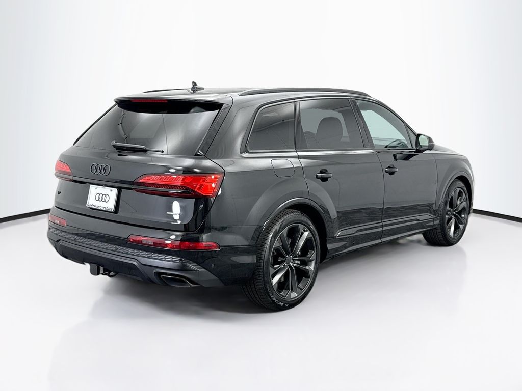 Thumbnail: 2026 Audi Q7 - 5