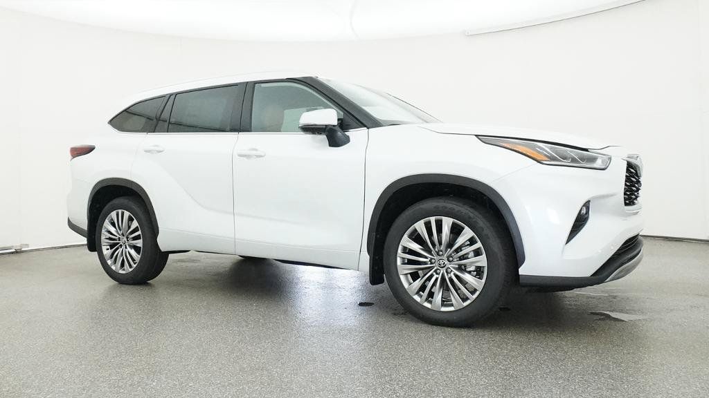 Thumbnail: 2026 Toyota Highlander - 12