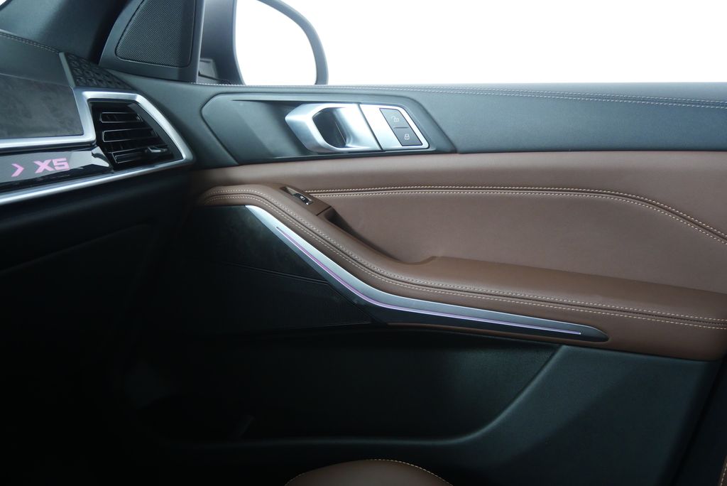 Thumbnail: 2024 BMW X5 - 25