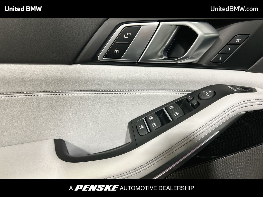 Thumbnail: 2026 BMW X5 - 11