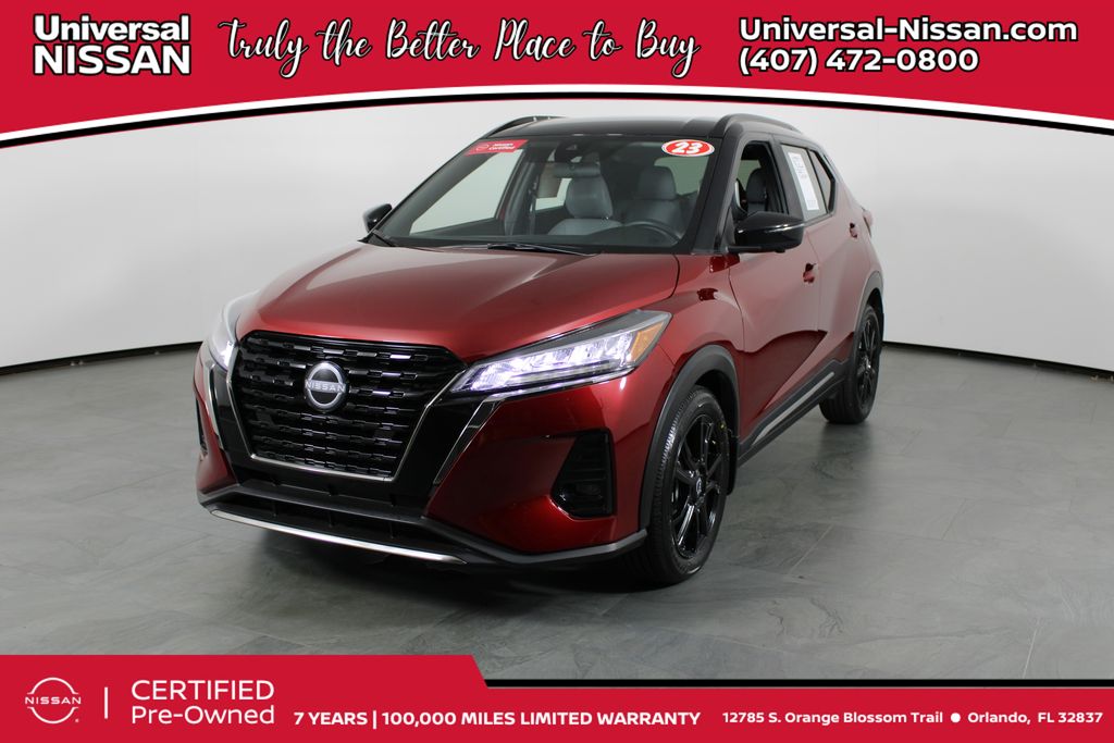 Red (Scarlet Ember Tintcoat/Super Black) 2023 Nissan Kicks SR FWD SUV / Crossover Front-Wheel Drive Continuously Variable Transmission