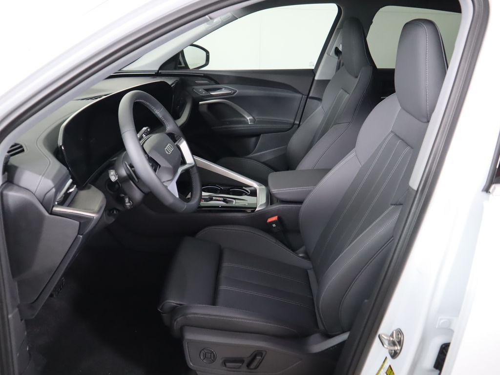 Thumbnail: 2025 Audi Q5 - 21