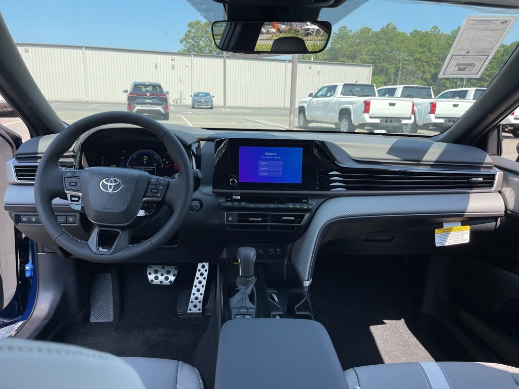 Camry Hybrid SE