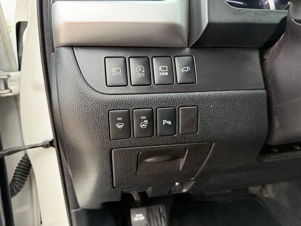 Thumbnail: 2018 Toyota Highlander - 12