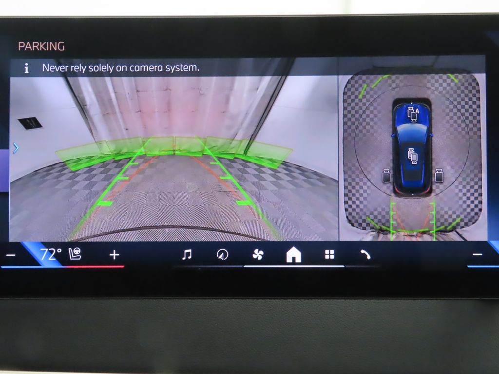 Thumbnail: 2026 BMW iX - 16