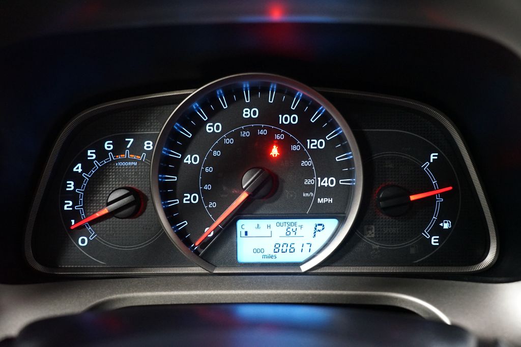 Thumbnail: 2014 Toyota RAV4 - 15