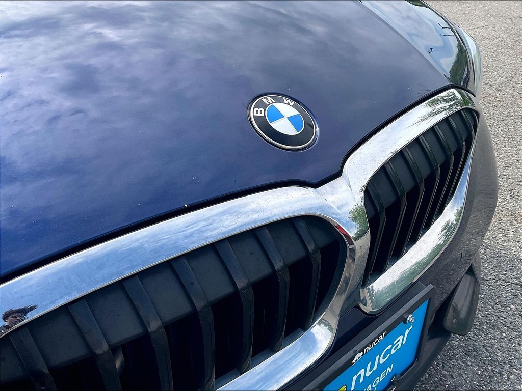2019 BMW 3 Series — photo 31
