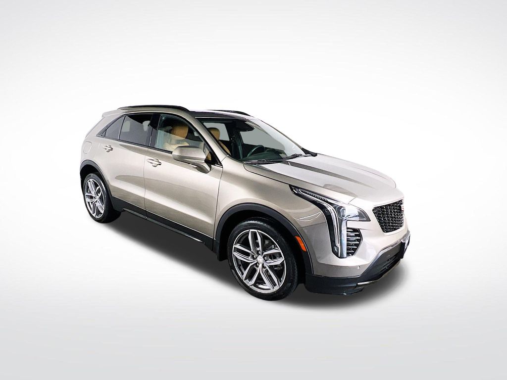 Used 2020 Cadillac XT4 Sport with VIN 1GYFZFR48LF040766 for sale in Gladstone, OR