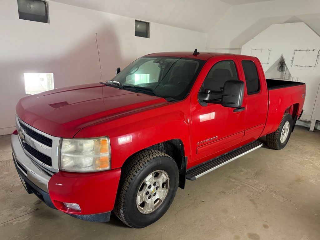 2011 Chevrolet Silverado 1500 LT - Main Image