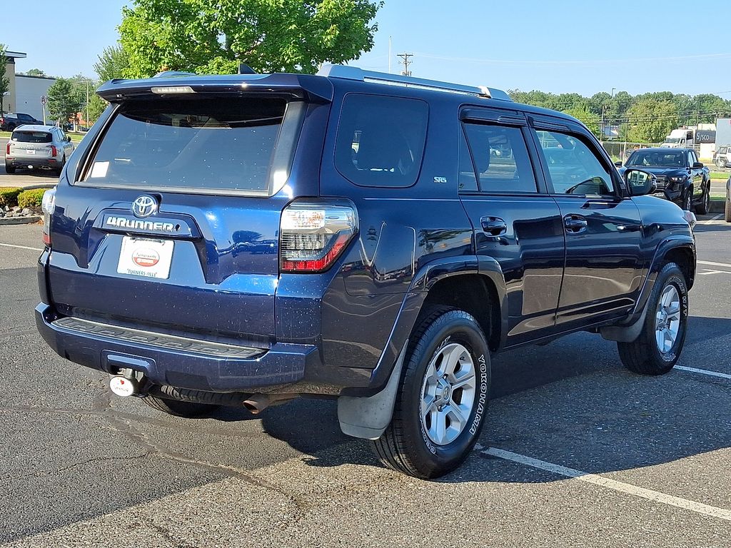 Thumbnail: 2017 Toyota 4Runner - 6