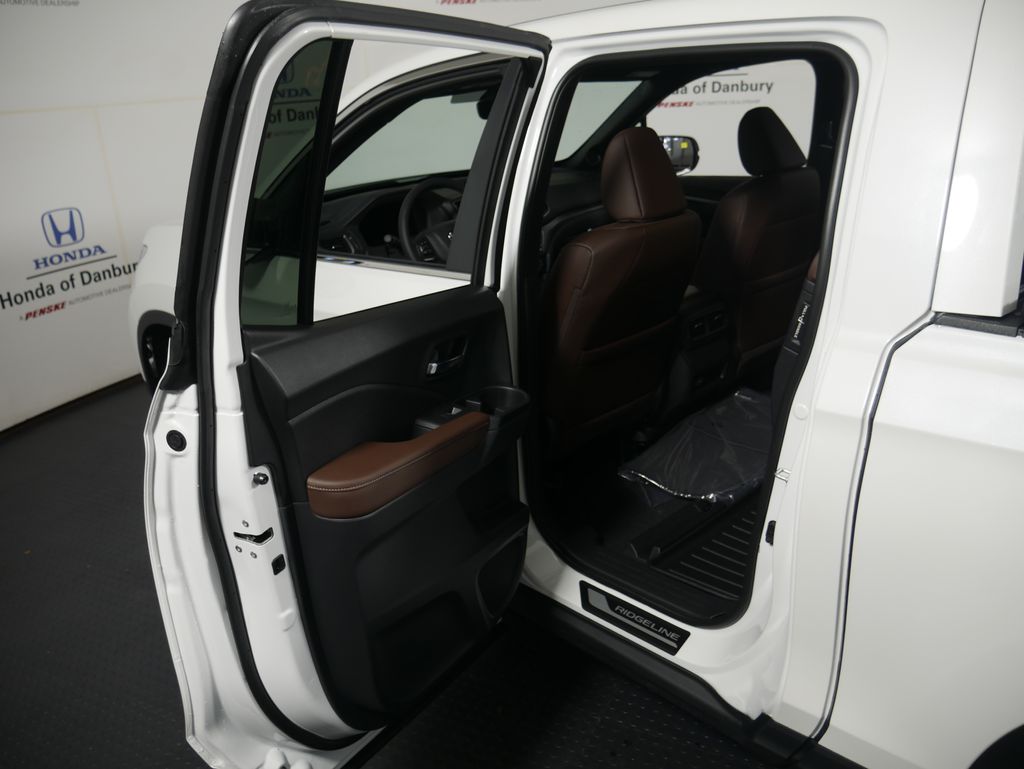 Thumbnail: 2025 Honda Ridgeline - 9