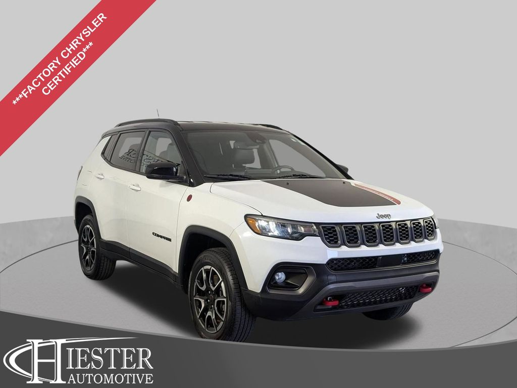 Bright White Clearcoat 2025 Jeep Compass SUV / Crossover Four-Wheel Drive 8-Speed Automatic