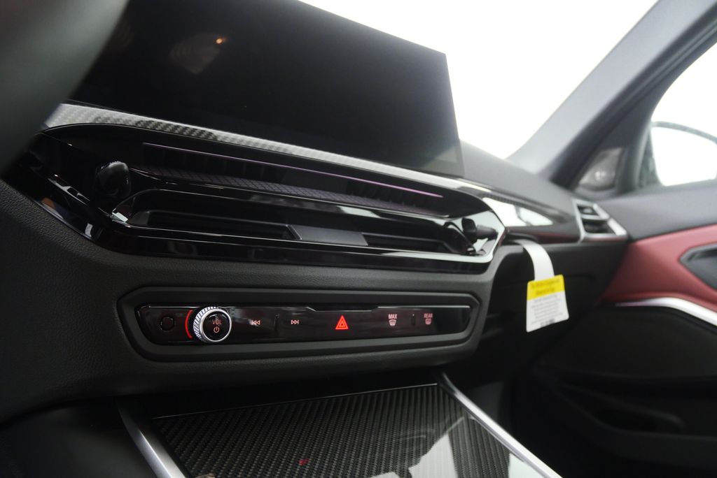 Thumbnail: 2026 BMW 3 Series - 20