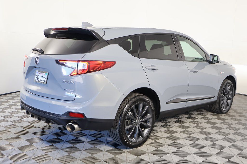 Thumbnail: 2025 Acura RDX - 4