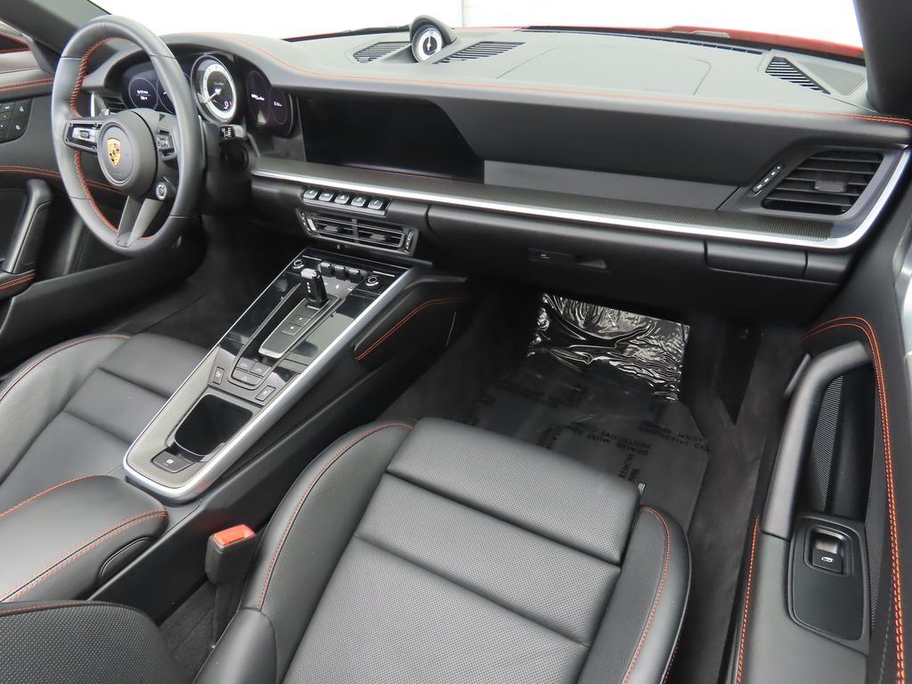 Thumbnail: 2022 Porsche 911 - 25