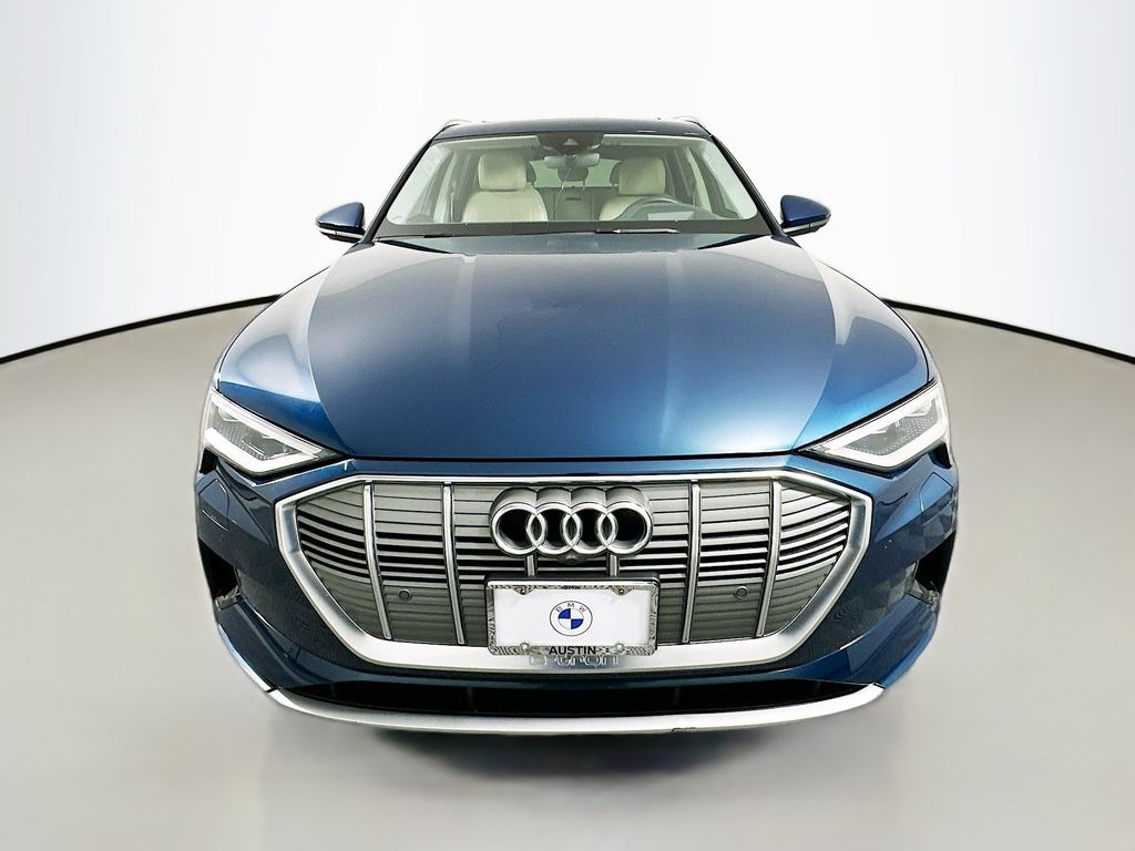 Thumbnail: 2019 Audi e-tron - 2