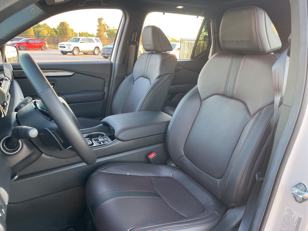 Thumbnail: 2025 Honda Pilot - 13