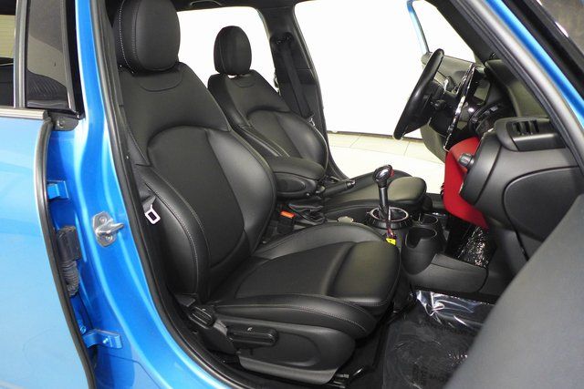 2016 MINI Cooper S Base 19