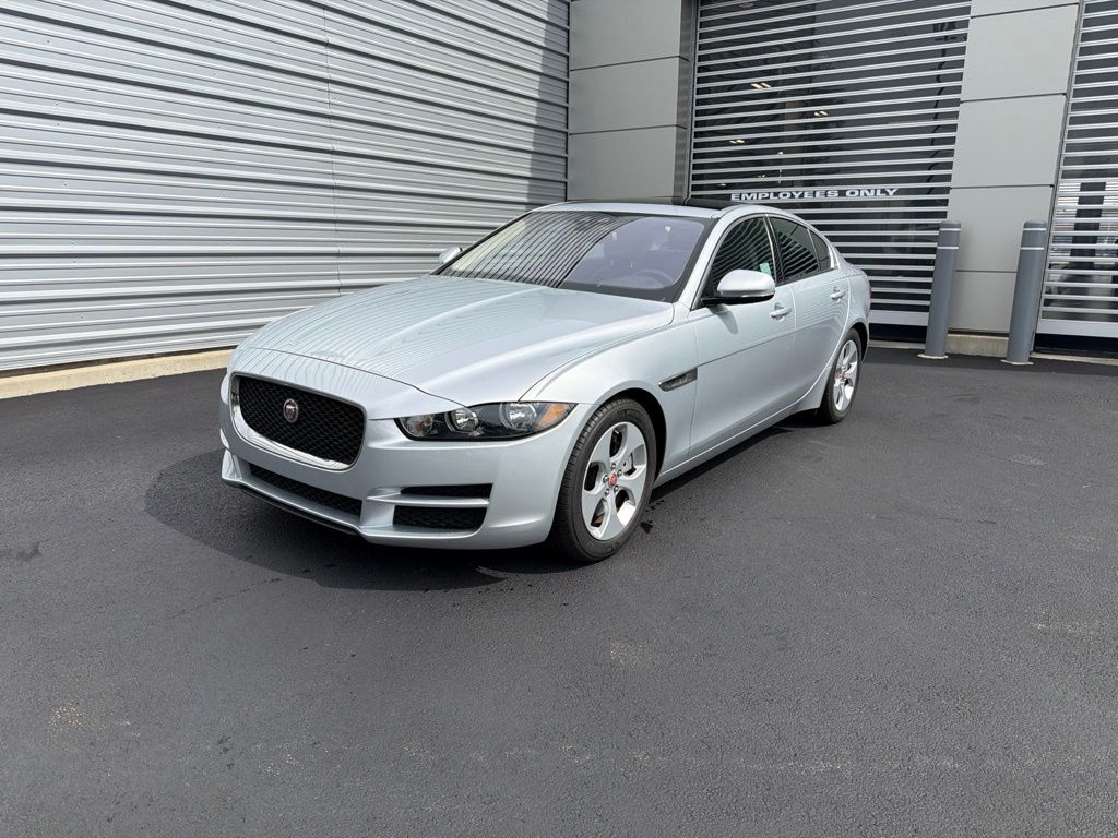  2018 Jaguar XE 25t RWD   