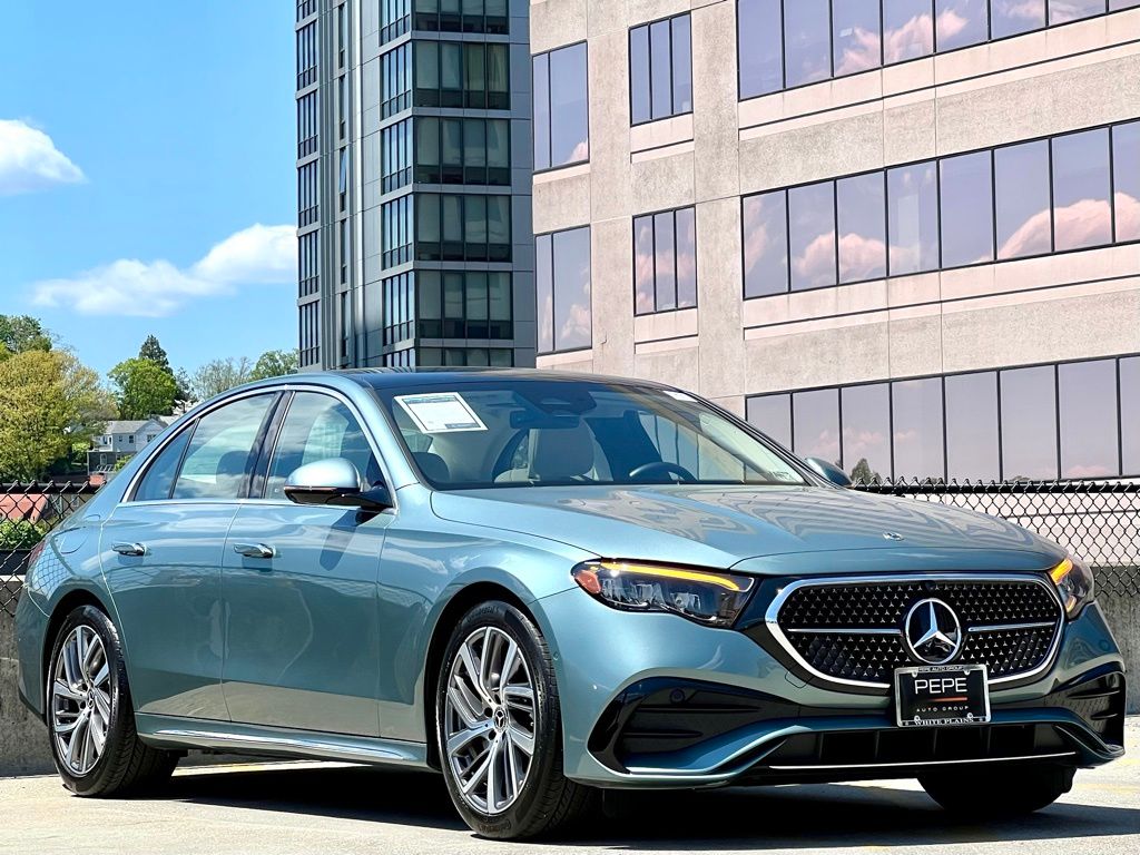 Verde Silver Metallic 2026 Mercedes-Benz E-Class Sedan All-Wheel Drive 9-Speed Automatic