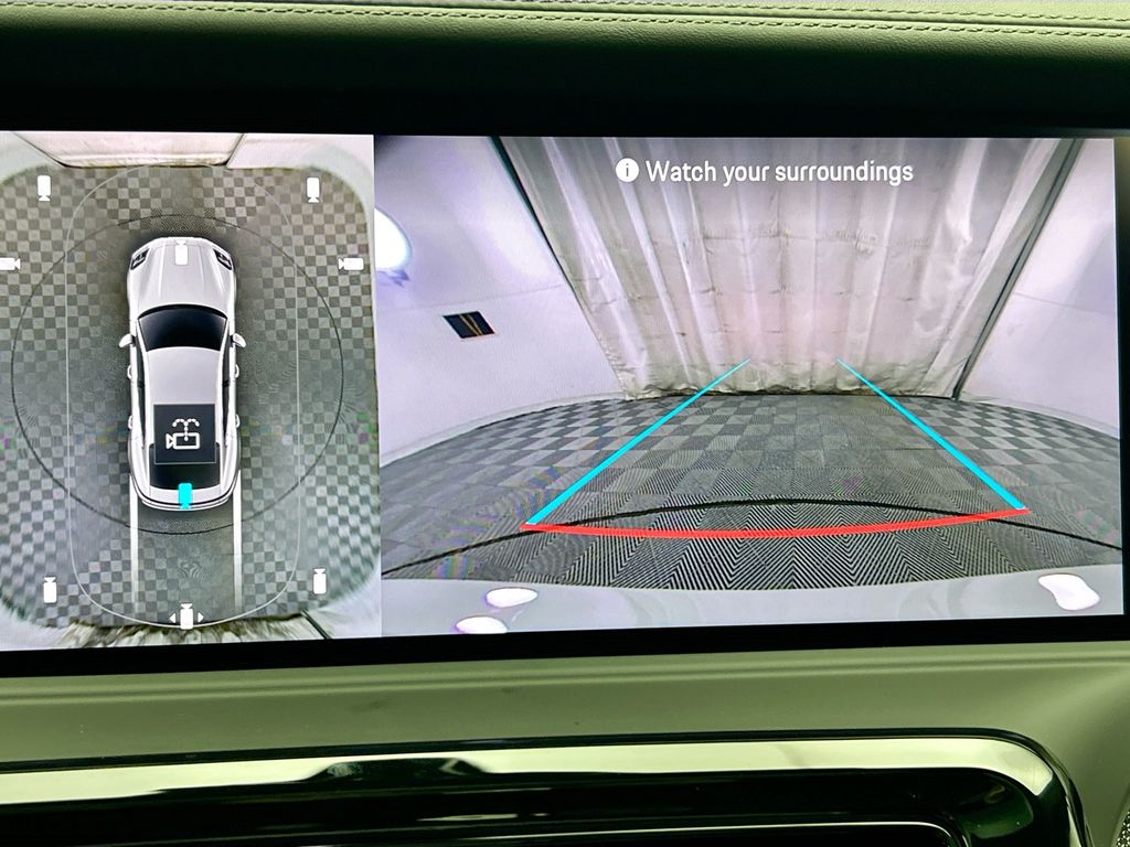 Thumbnail: 2026 Porsche Panamera - 18