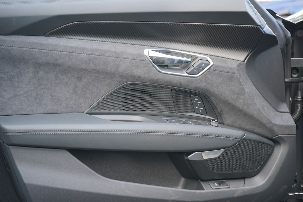 2025 Audi e-tron GT Premium Plus 26