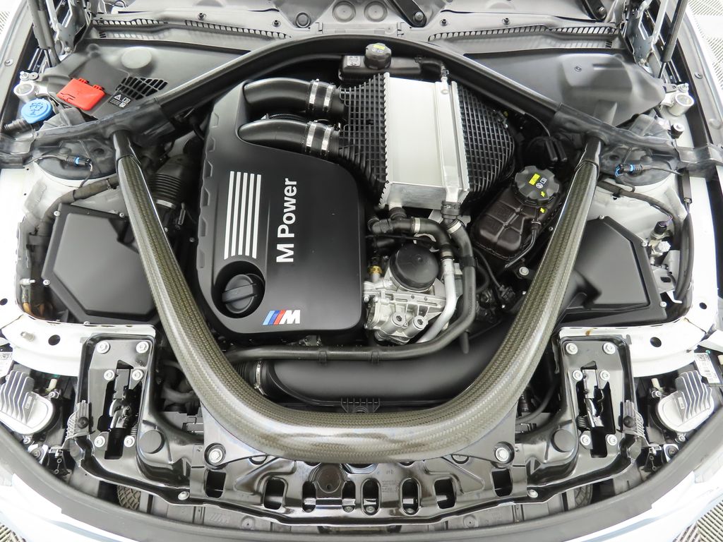 2018 BMW M4 Base 27