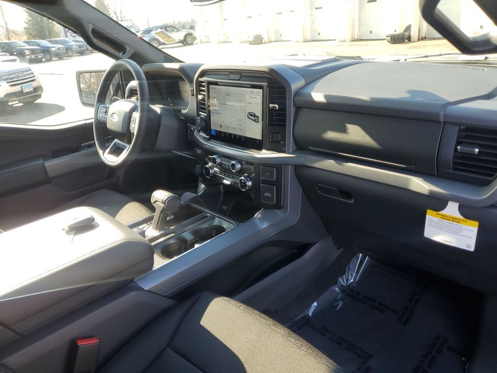 New 2026 White Ford XLT image 17